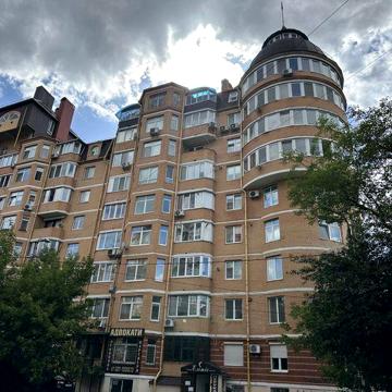 3 кім в самому центрі міста!