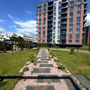 Продаж 1к Квартира Тлехаса вулиця ЖК West Towers