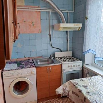 Сдаётся 2 комн квартира район Коротченко