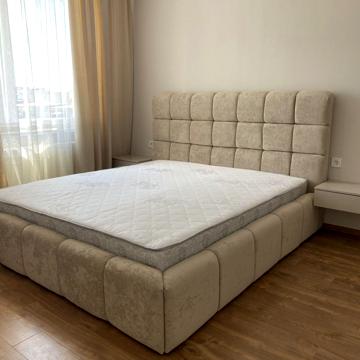 None 500.0 USD