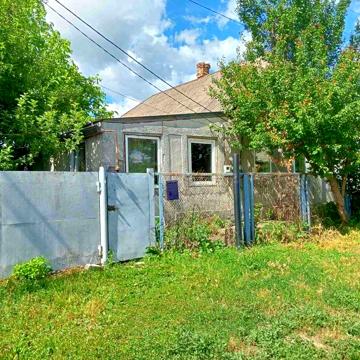 Продам будинок поряд з містом