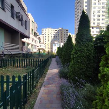 Владислава Бувалкіна вул., 7-а к4