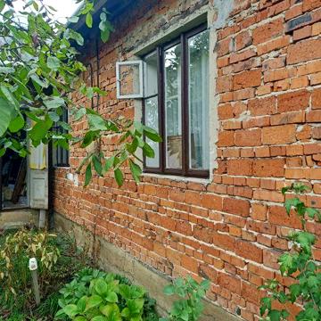 Продаж будинку з земельними ділянками м.Тисмениця