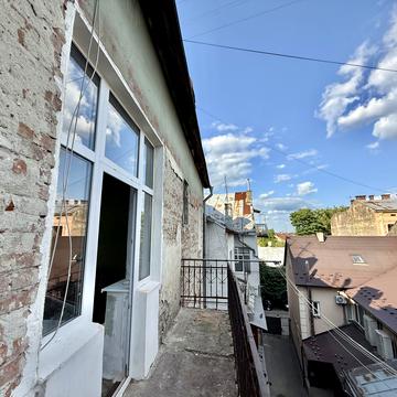 Конституційна вул. (28 Червня), 27