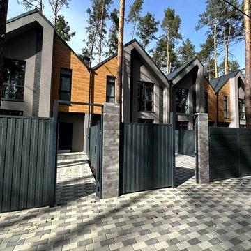 Таунхаус 110 м² у Бучі біля Бістро Пекаря з ділянкою та комунікаціями