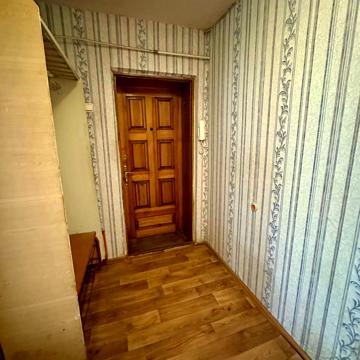 Космонавтів просп., 78