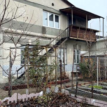 центральна