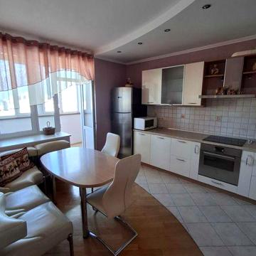 Здається 2 кімнатна квартира, просп. Миколи Бажана, метро Осокорки