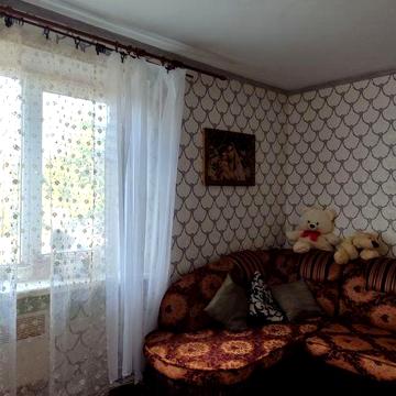 Продається 4-х кімн кв-ра в мкр. "Шахта" в м. Ужгород