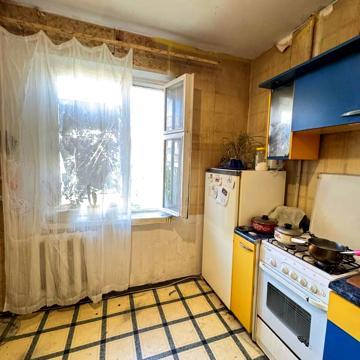 Академіка Корольова вул., 104/2