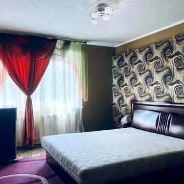 Продається добротний будинок в Богодухові,
