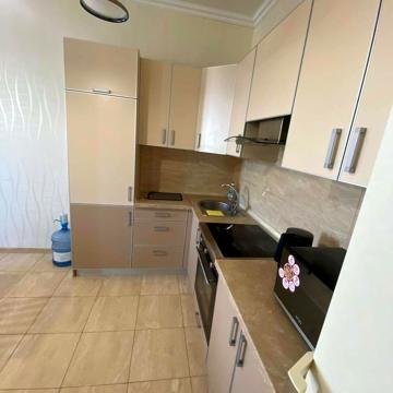 Європейська пл. (Катерининська), 90