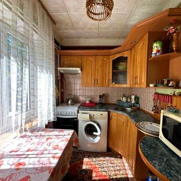 Сдаётся уютная 2- комн. кв. с мебелью и тех. ул. Матросова 23а   "дем"
