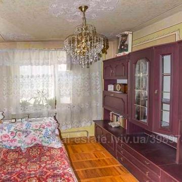 Продаж квартири на Червоної калини