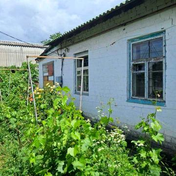 Продам 3-х комн. часть дома, участок 12 соток. Улица Северная.