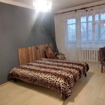 Оренда 1 кімнатної квартири Обухів зупинка Школа
