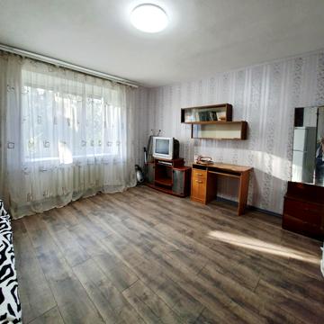 Жоліо Кюрі вул., 22а