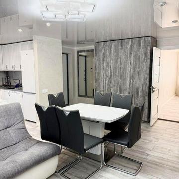 Продам квартиру  біля центрального базару