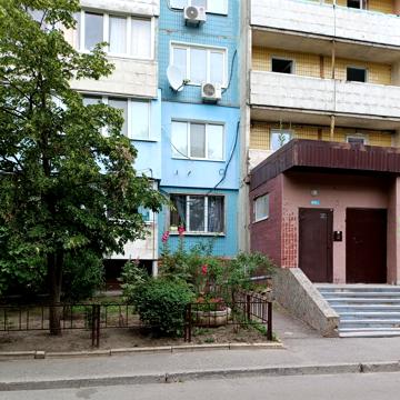 Юрія Кондратюка вул. (Комунарівська), 5