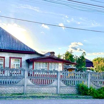 Терміново продається 1/2 будинку (Овруч, вул. Древлянська)