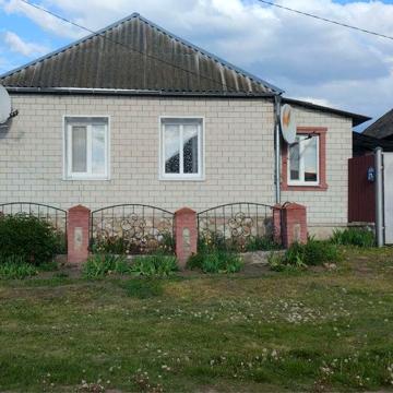 Продається Будинок з меблями, м.Буринь  !