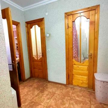Продаж 3к Квартира Героїв Крут (Героїв Сталінграду) бульвар