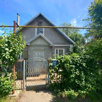 Продам дом в Александровке