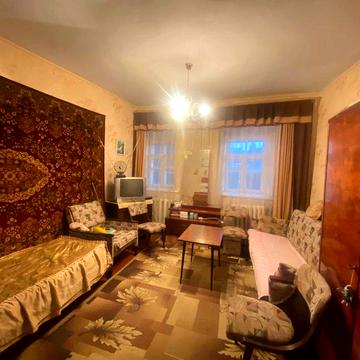 Продаю однокімнатну квартиру  Центр дом на земле