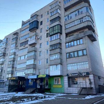 В центрі міста Прилуки по вулиці Коптєва,10 продам 1-кімнатну квартира