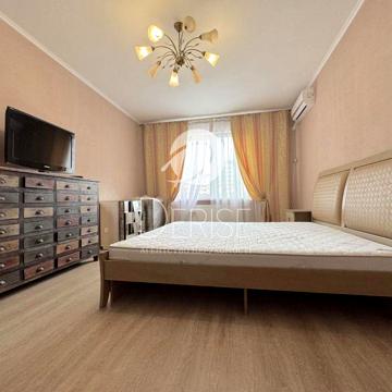 Урлівська Драгоманова Позняки Осокорки Дарницький Ахматової Чавдар