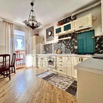 Продаж 2-кім. квартира вул. Квітки-Основяненка (памятка архітектури)