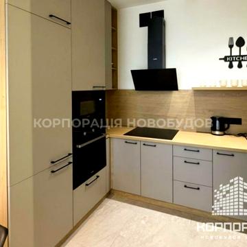 Івана Франка вул., 51