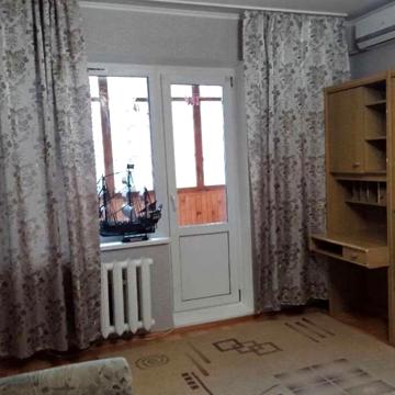 Драгоманова вул., 12