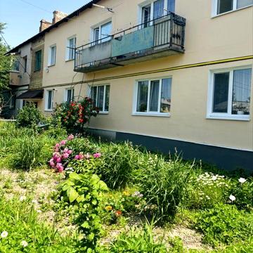 Продаж с. РЕВНЕ  2-х кім квартира  42 кв.м з інд. газовим опаленням