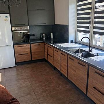 Продаж 2к Дім вулиця Квітнева