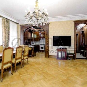 Аренда / Квартира / ул. Орлика Пилипа, Печерск, Киев