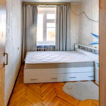 Продаж 2-к., Чупринки 8А, Дніпровський район.