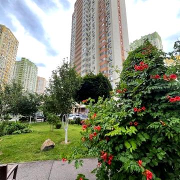Воскресенська вул., 16-Б
