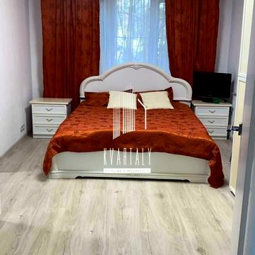 Світлицького вул., 25