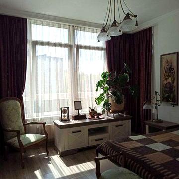 3к Стуса ЖК "Екодім" 86м² двоярусна,  1 поверх гостинна-кухня.