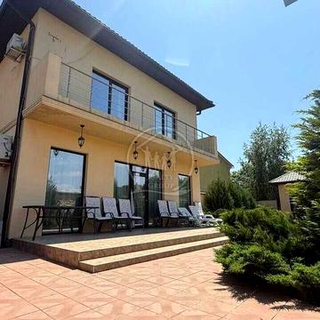 Продажа двухэтажного дома в Лесках