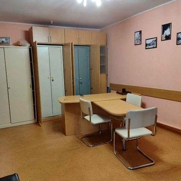 2к.кв. Тихий центр, Стрелка