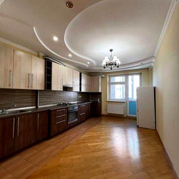 Продаж квартири центр міста