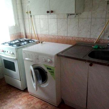 Сдаю 1 к/кв р-н Колос