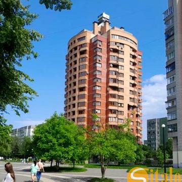 Зубрівська вул., 32