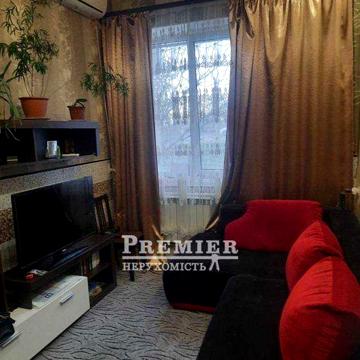 2-кімнатна квартира в Лузанівці. Меблі, техніка залишаються.
