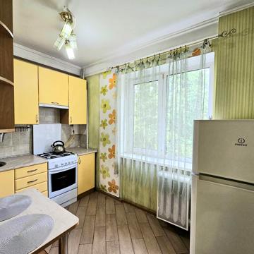 Відрадний просп. (Чубаря), 36
