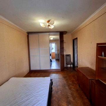 Продаж 2к квартири біля метро Лівобережна, вул Куліша
