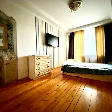 В довгострокову оренду 3кім-а квартира в центрі (вул. Л.Жаботинского)