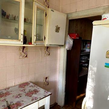 Продаж 2к Квартира Космонавтів проспект